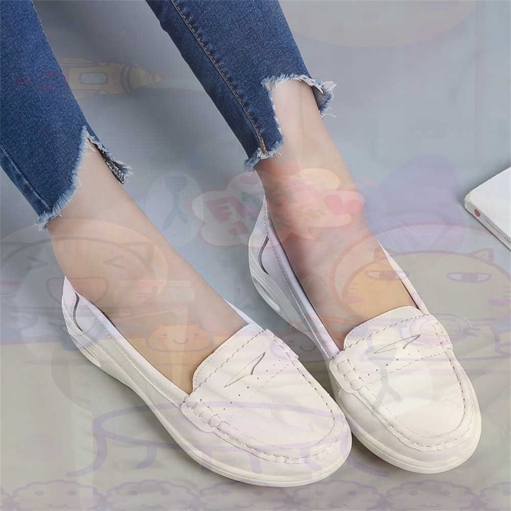 Trending Tech Accessories - Weiche Slip-on Damen Große Größe Schuhe