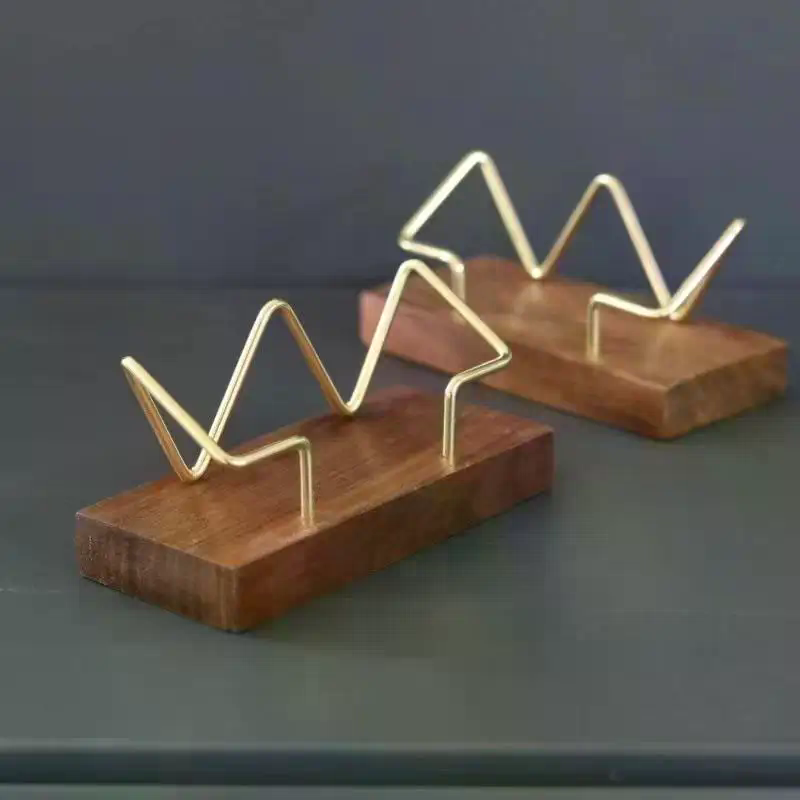 Visitenkartenhalter aus Holz,  – Tech Accessories For Office Bewertung und Preis